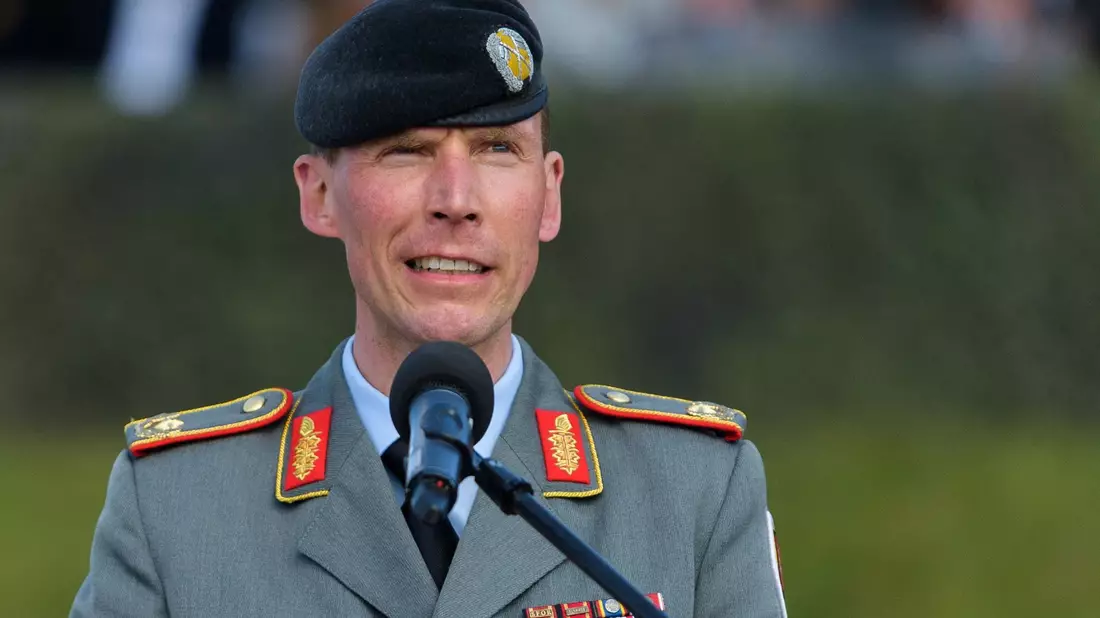 «Das Schwierigste, das Blutigste, das Dramatischste, was man sich überhaupt vorstellen kann»: Brigadegeneral Christian Freuding. - Bild: Philipp Schulze/dpa