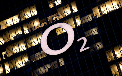 Telefónica ist neben der Deutschen Telekom und Vodafone einer der drei deutschen Handynetz-Betreiber. - Foto: Sven Hoppe/dpa