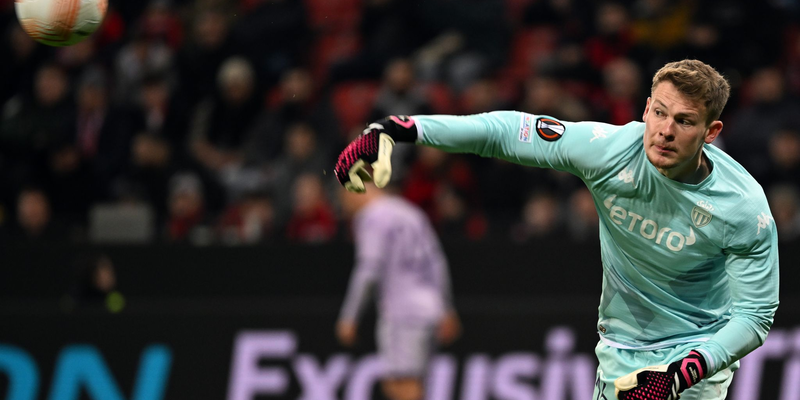 Fühlt sich in Monaco wohl: Alexander Nübel. - Foto: Federico Gambarini/dpa