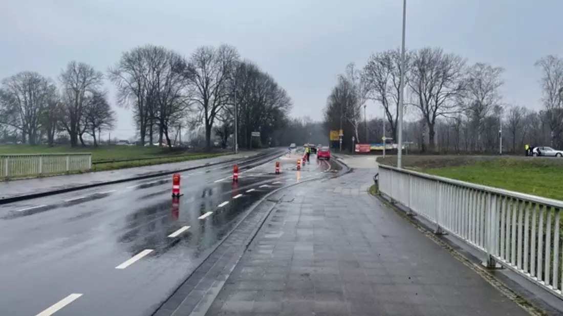 POL-HI: Polizei kontrolliert Seitenabstand zu Radfahrern am Hohnsen - Bild: presseportal.de