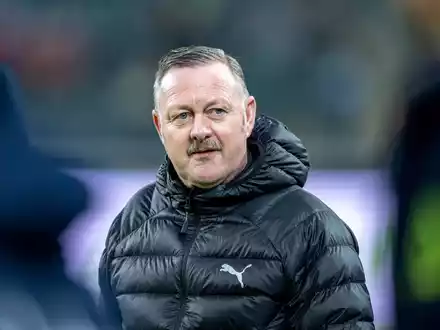 Gladbachs Sportdirektor Roland Virkus kann mit seiner Borussia aktuell zufrieden sein. - Foto: David Inderlied/dpa