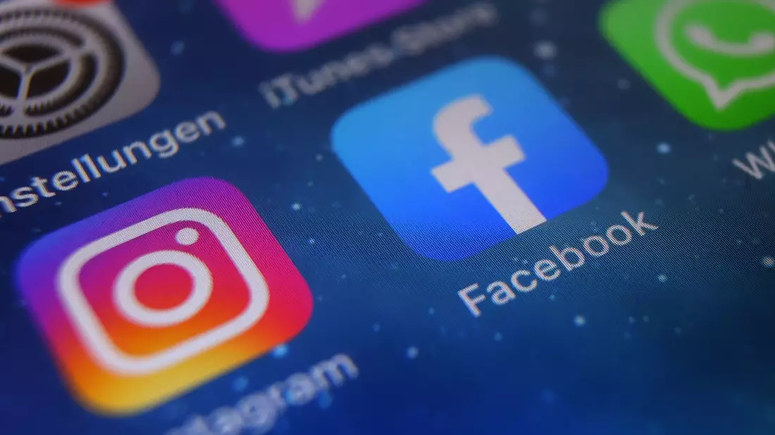 Hintergrund des Verfahrens ist eine Datenpanne bei Facebook, zu der es 2018 und 2019 kam. (Archivbild)  - Bild: Karl-Josef Hildenbrand/dpa
