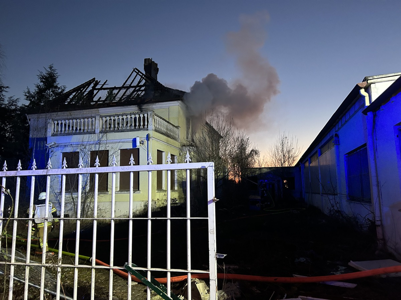 HZA-BI: Zwölf illegal beschäftigte Arbeitnehmer entdeckt/Bielefelder Zoll kontrolliert zu Jahresbeginn mehrere Baustellen im Kreis Herford - Foto: presseportal.de