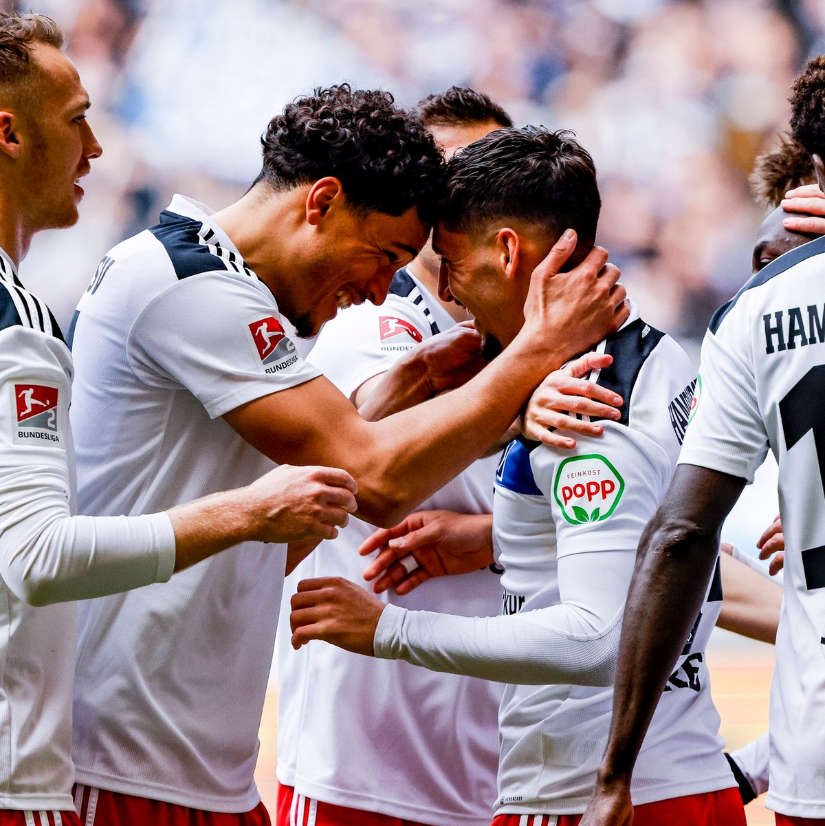 St. Pauli setzte sich zuhause gegen Paderborn durch. - Foto: Axel Heimken/dpa