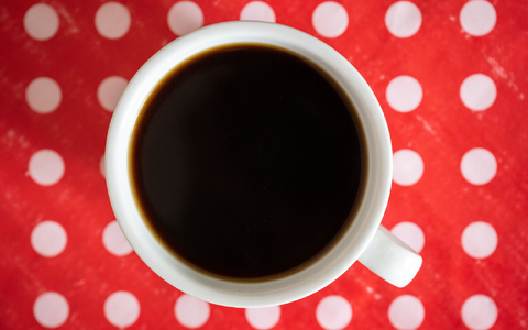 Der Start in den Tag mit Kaffee ist für die meisten Menschen ein jahrzehntelanges Ritual. (Symbolbild) - Foto: Sebastian Gollnow/dpa
