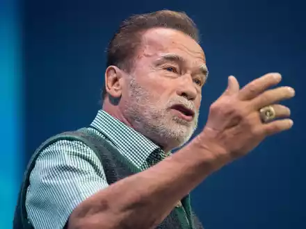 Arnold Schwarzenegger hat Ratschläge parat für ein besseres Leben. - Foto: Sven Hoppe/dpa