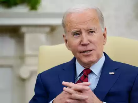 US-Präsident Joe Biden spricht mit führenden Vertreterinnen und Vertretern der jüdischen Gemeinden in den USA im Weißen Haus. - Foto: Susan Walsh/AP