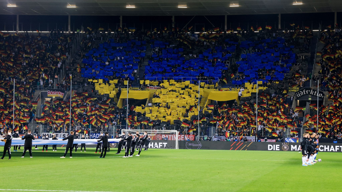 Die Ukraine ist der Gegner der DFB-Elf in deren 1000. Länderspiel. - Foto: Christian Charisius/dpa