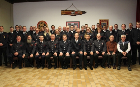 FW Beverungen: Nächster Schritt in der Einsatzstellenhygiene in der Feuerwehr Beverungen / Beschaffung von Wechselkleidung für die Löschgruppe Wehrden - Foto: presseportal.de