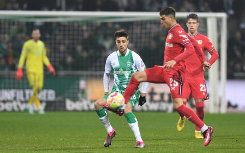 Steht möglicherweise vor dem Aus in Leverkusen: Trainer Erik ten Hag. (Archivbild) - Foto: Carmen Jaspersen/dpa