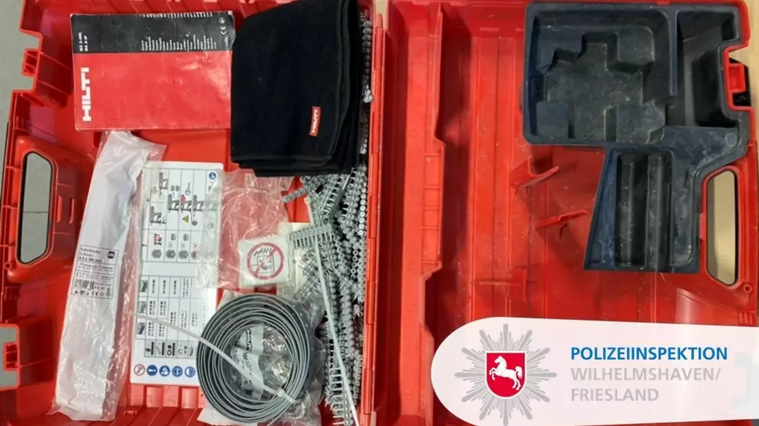 LPI-EF: Herrenloser Koffer löst Polizeieinsatz aus - Bild: presseportal.de