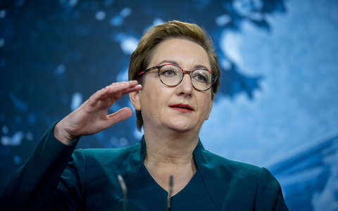 Das neue Förderprogramm könnte aus ihrer Sicht auch den Wertverfall unsanierter Häuser stoppen oder zumindest bremsen: Klara Geywitz. - Foto: Michael Kappeler/dpa