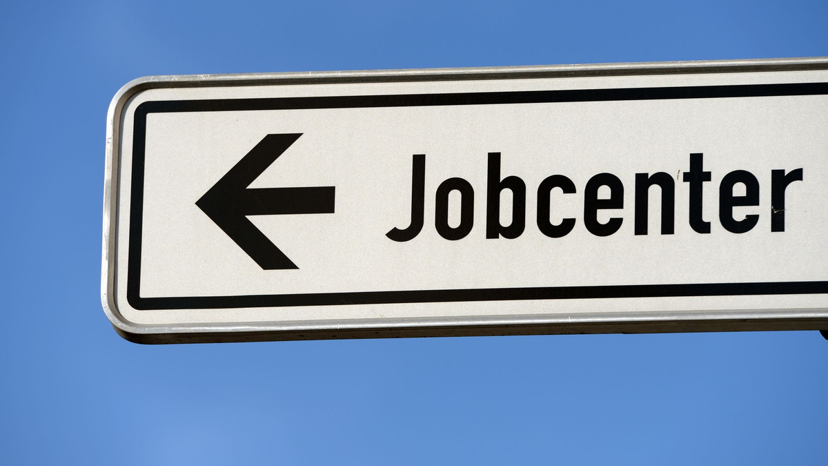 Der Bundesrechnungshof sieht Mängel bei der Betreuung ukrainischer Geflüchteter durch Jobcenter. (Symbolbild) - Foto: Ralf Hirschberger/dpa-Zentralbild/dpa