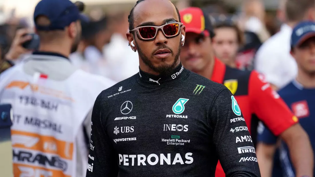 Laut eines Medienberichts soll Lewis Hamilton Gespräche mit Ferrari geführt haben. - Bild: David Davies/PA Wire/dpa