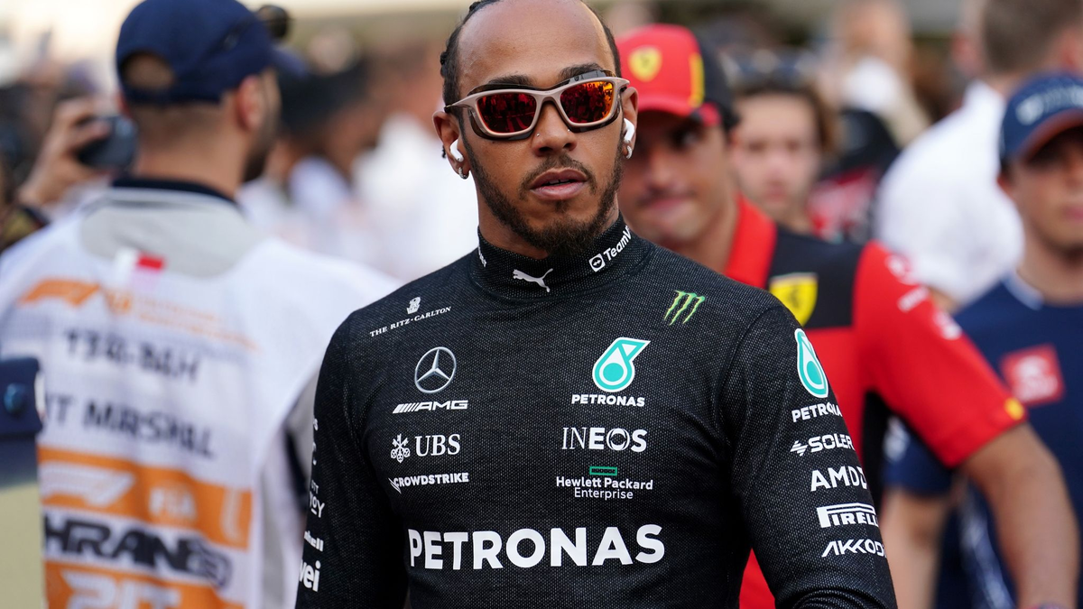 Laut eines Medienberichts soll Lewis Hamilton Gespräche mit Ferrari geführt haben. - Foto: David Davies/PA Wire/dpa