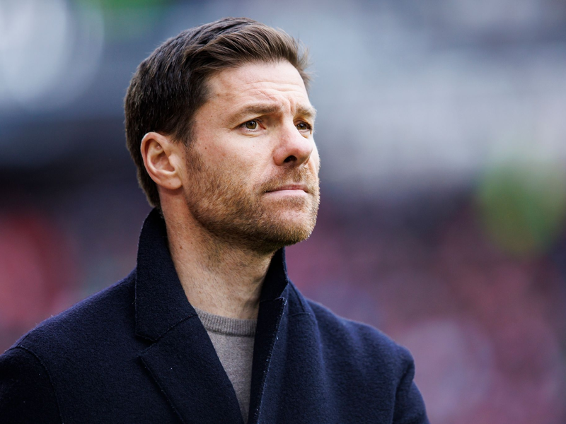 Xabi Alonso bleibt über den Sommer hinaus in Leverkusen. - Foto: Tom Weller/dpa