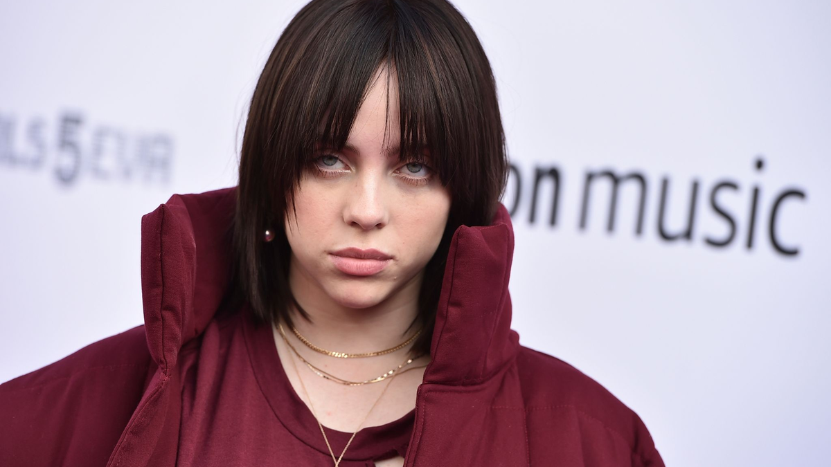 Billie Eilish taruert um ihre «lebenslange beste Freundin». - Foto: Jordan Strauss/Invision/AP/dpa
