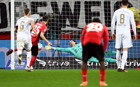 Xabi Alonso bleibt als Trainer gegen die Bayern unbesiegt.  - Foto: Federico Gambarini/dpa