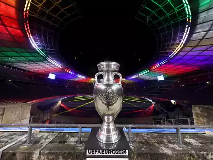 Die UEFA hat Details zum Kartenverkauf für die Fußball-EM 2024 in Deutschland bekanntgegeben. - Foto: Alexander Hassenstein/Getty-POOL/dpa
