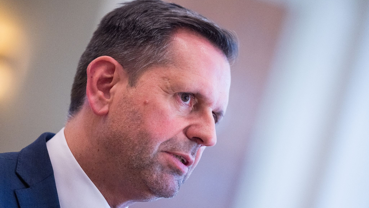 Die Verkehrsminister der Länder in Münster. - Foto: Rolf Vennenbernd/dpa