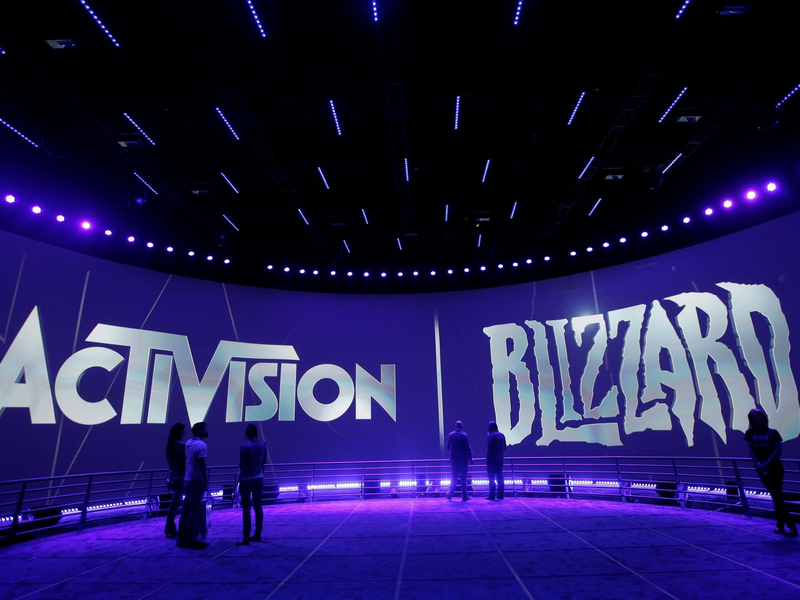 Entscheidung gefallen: Der Videospiele-Riese Activision Blizzard darf von Microsoft übernommen werden. - Foto: Jae C. Hong/AP/dpa