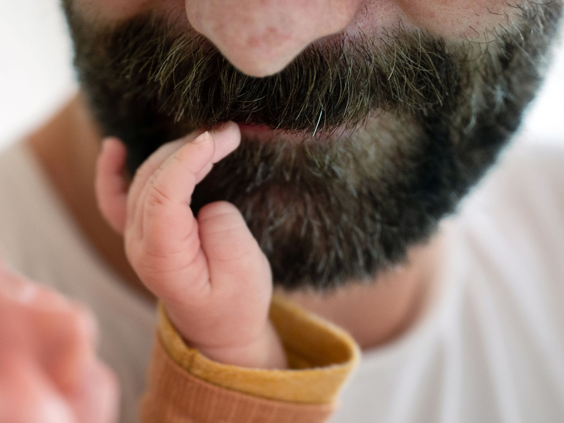 Der leibliche Vater eines heute dreijährigen Sohnes hatte sich durch die Instanzen bis vor das höchste deutsche Gericht geklagt (Symbolbild). - Foto: Sebastian Gollnow/dpa