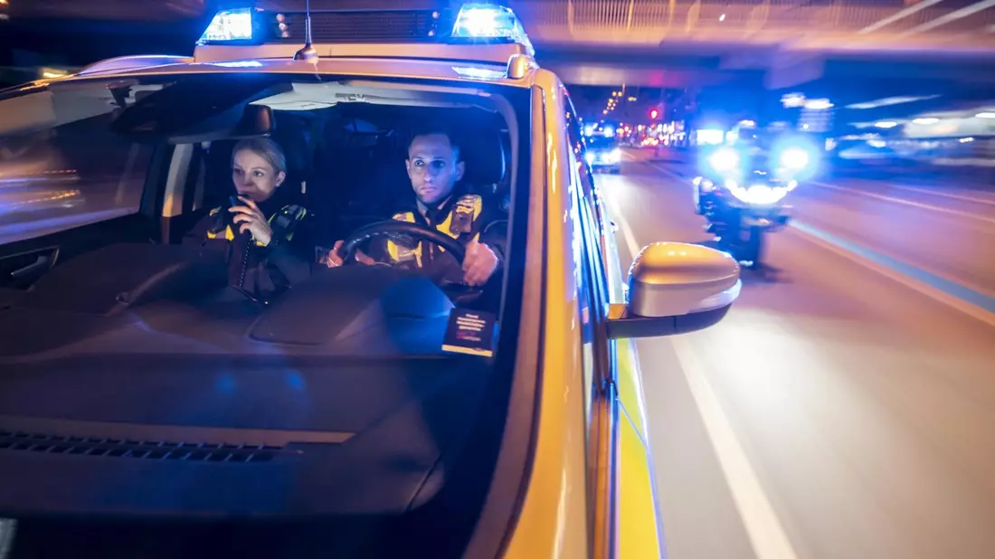 POL-ME: Nach Einbruch in Discounter: Polizei stellt Tatverdächtigen - ein weiterer flüchtig - Velbert - 2310113 - Bild: presseportal.de