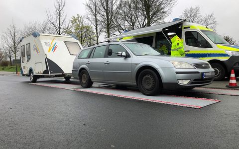 POL-ME: Polizei bietet erneut beliebte Verwiegeaktion für Wohnmobile und Wohnwagen an - 2503045 - Foto: presseportal.de POL-ME: Polizei bietet erneut beliebte Verwiegeaktion für Wohnmobile und Wohnwagen an - 2503045 - Foto: presseportal.de