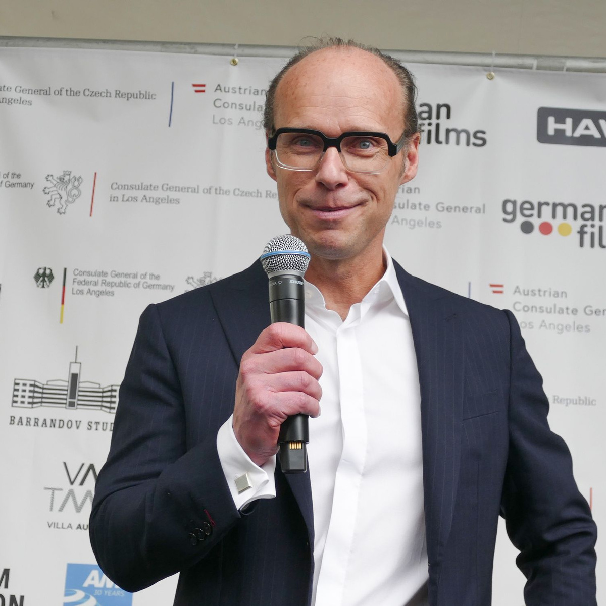 Der deutsche Mischtonmeister Michael Keller hat in Hollywood von den Großbränden betroffene Kollegen. (Archivbild)  - Foto: Barbara Munker/dpa