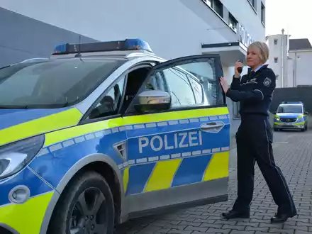 POL-ME: Couragierter Zeuge stellt Handtaschendieb - Ratingen - 2404061 - Foto: presseportal.de