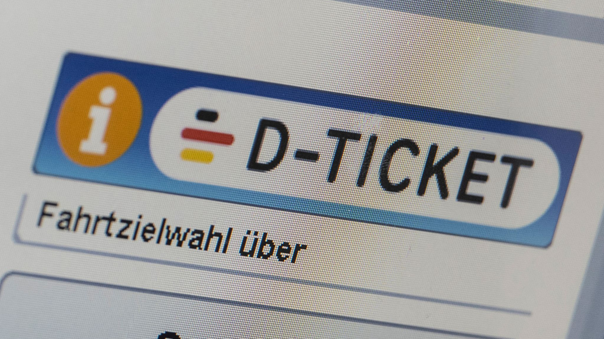 Droht mit dem Aus der Ampel-Regierung auch das Ende des Deutschlandtickets? (Archivbild) - Foto: Boris Roessler/dpa
