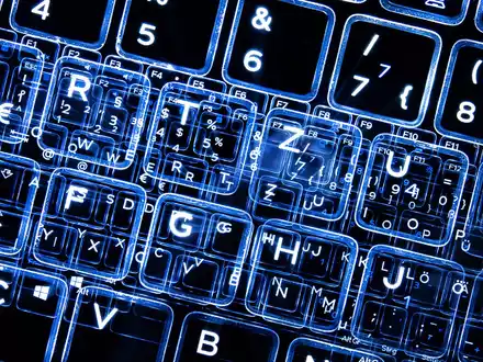 Viele Unternehmen machen sich Sorgen über mögliche Cyberattacken. - Foto: Sebastian Gollnow/dpa