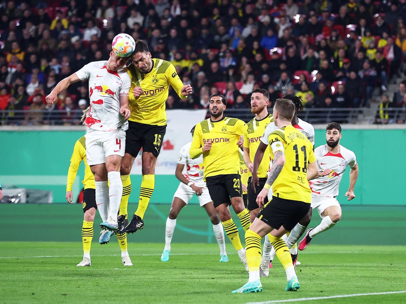 Dortmunds Nico Schlotterbeck fällt für den Rest der Saison aus.  - Foto: Jan Woitas/dpa