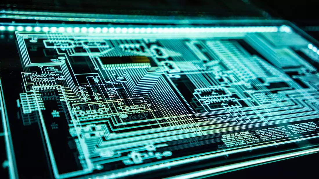 Der Anteil an Cyberangriffen bei der Betriebsspionage ist beträchtlich gewachsen. Dennoch ist die klassische Bestechung oft das Mittel der Wahl. - Bild: unsplash.com ©Adi Goldstein CCO Public Domain