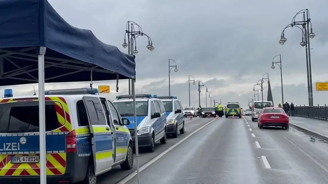 POL-HI: Polizei überprüft Fahrtüchtigkeit im Rahmen stationärer Kontrollen - Bild: presseportal.de