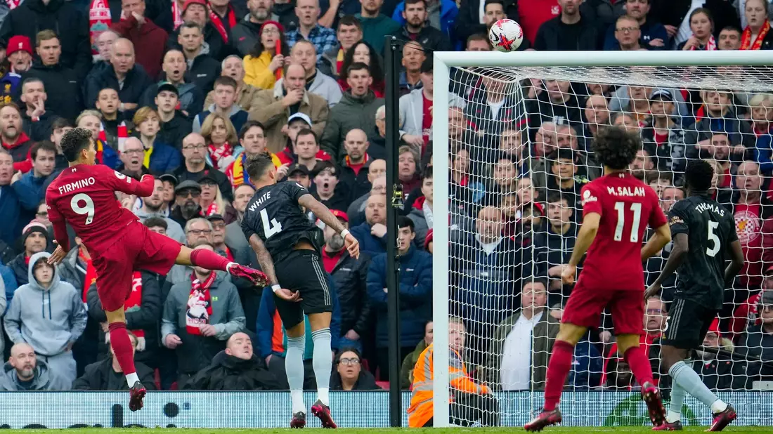 Trainer Jürgen Klopp und der FC Liverpool mussten sich gegen Arsenal mit einem 1:1 zufrieden geben. - Bild: Jon Super/AP/dpa
