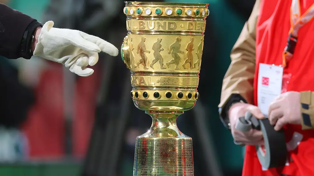 RB Leipzig und Eintracht Frankfurt greifen in Berlin nach dem Pokal. - Bild: Jan Woitas/dpa