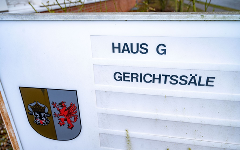 Die Hürden für offensichtlich unbegründete Klagen, die darauf abzielen, missliebige Meinungen zu unterdrücken, sollen höher werden. - Foto: Stefan Sauer/dpa