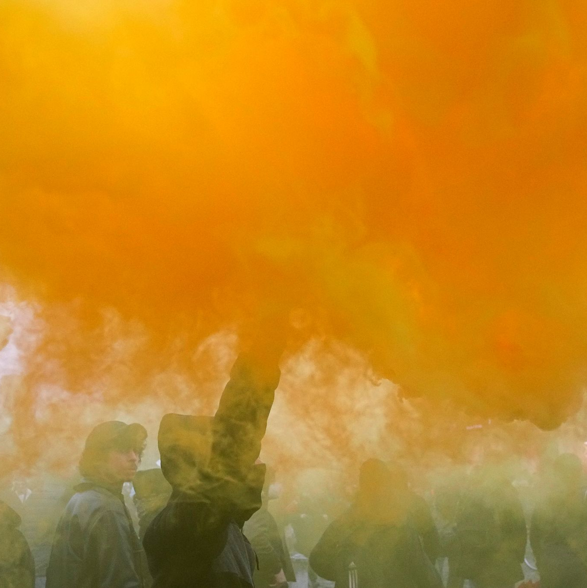 Nach monatelangen teils gewaltsamen Protesten tritt die Rentenreform in Frankreich heute nahezu geräuschlos in Kraft (Archivbild). - Foto: Michel Euler/AP/dpa