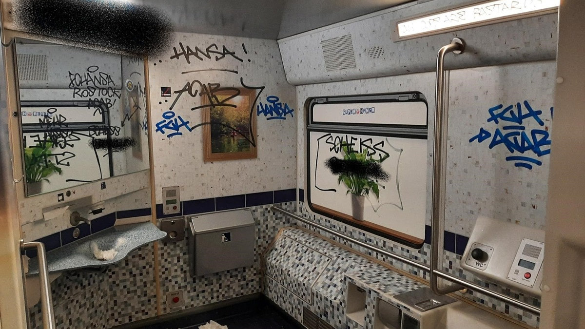 POL-HOL: Unbekannte Täter zerstören mobiles Toilettenhaus - Foto: presseportal.de