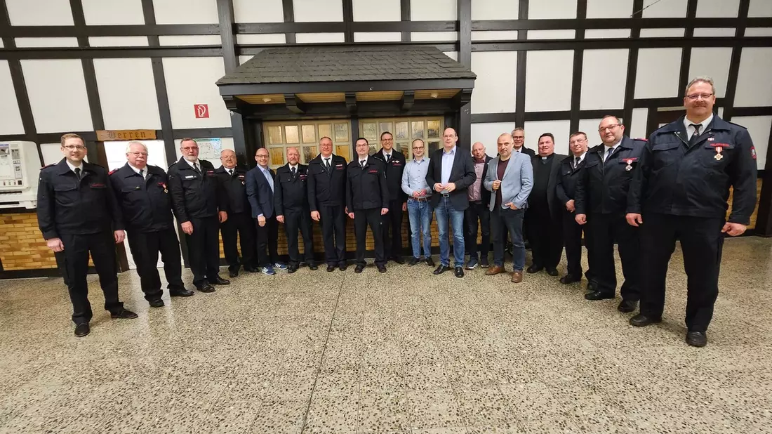 FW-AR: Basislöschzug 4 aufgelöst - Hauptdienstbesprechung abgehalten - Bild: presseportal.de