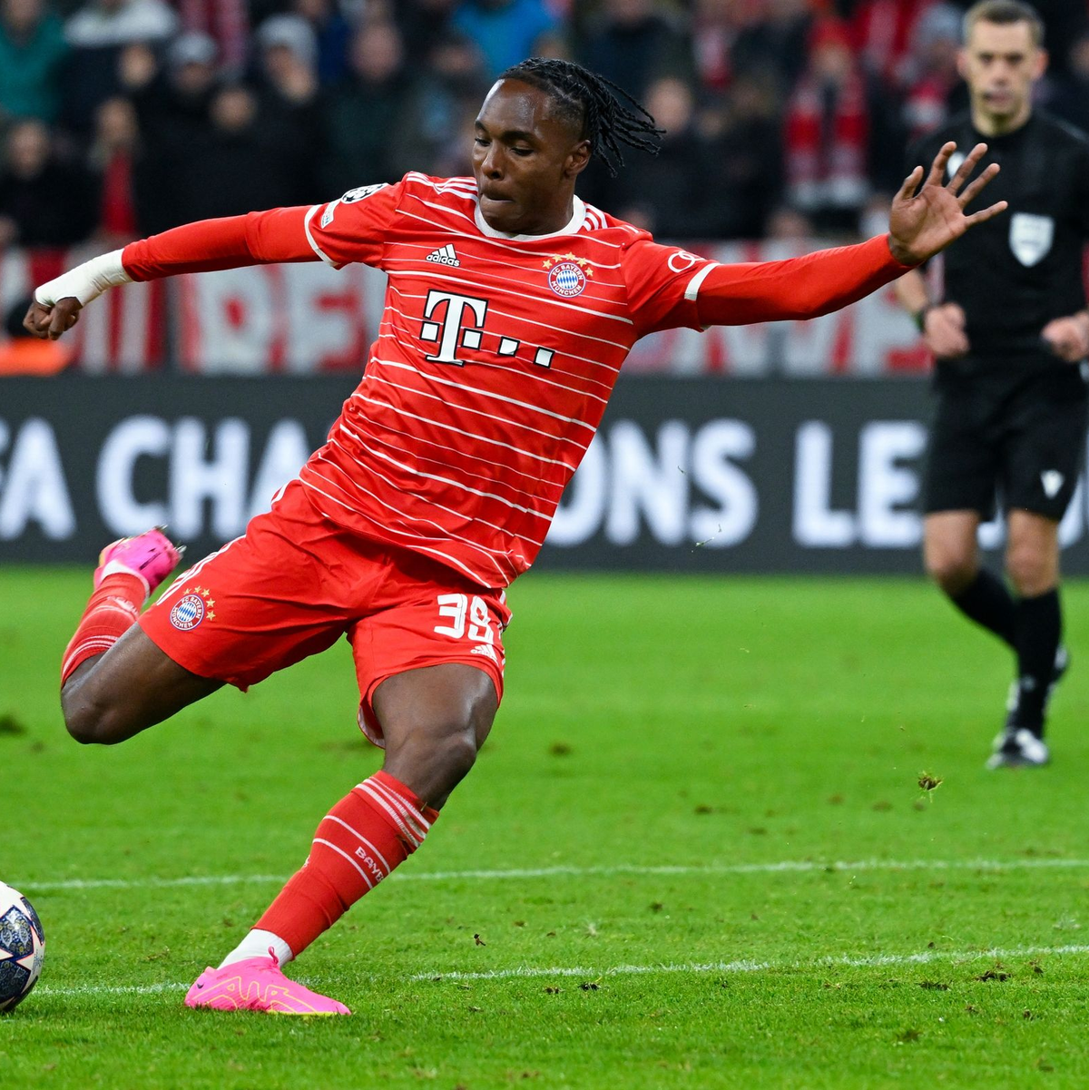 Mathys Tel erzielte den Siegtreffer für den FC Bayern München. - Foto: Sven Hoppe/dpa