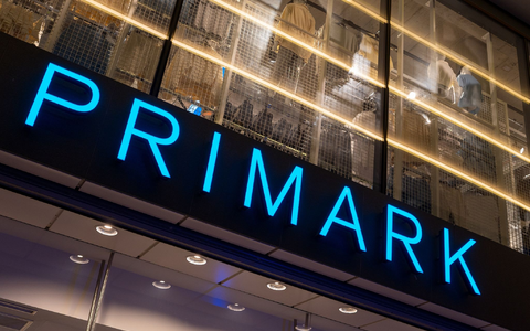 Der Chef von Primark zieht sich nach Vorwürfen zurück. - Foto: Monika Skolimowska/dpa-Zentralbild/dpa