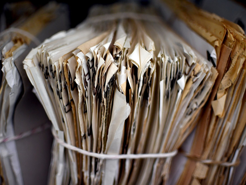 Millionen von Akten der ehemaligen DDR-Staatssicherheit wurden gesichert. (Archivbild) - Foto: Britta Pedersen/dpa-Zentralbild/dpa