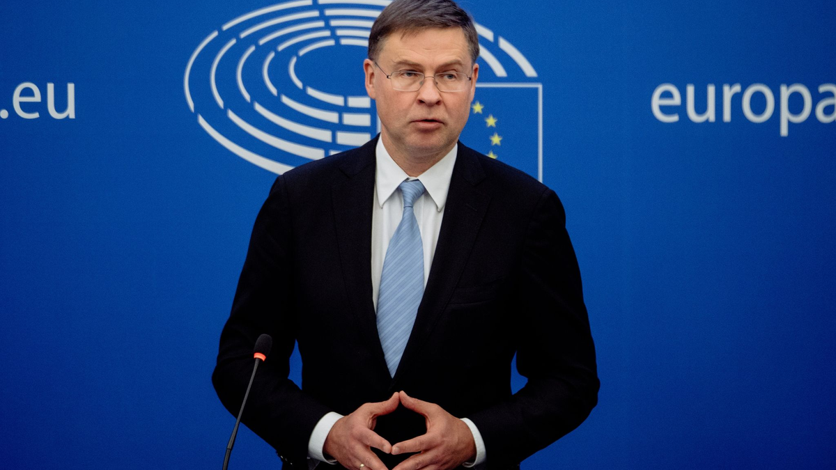 «Hätten wir beide Optionen - Euro-Bargeld und einen digitalen Euro -, so könnten alle frei wählen, wie sie bezahlen möchten»: Valdis Dombrovskis. - Foto: Valentine Zeler/European Commission/dpa