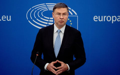 «Hätten wir beide Optionen - Euro-Bargeld und einen digitalen Euro -, so könnten alle frei wählen, wie sie bezahlen möchten»: Valdis Dombrovskis. - Foto: Valentine Zeler/European Commission/dpa