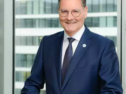 VDI-Pressestatement zum Anerkennungsbericht der Bundesregierung: Viel zu wenig Anträge von Ingenieuren und Ingenieurinnen bewilligt - Foto: presseportal.de