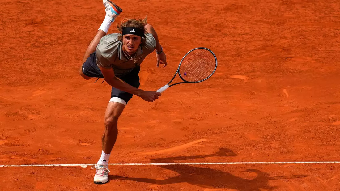 Alexander Zverev gewann in Madrid gegen Borna Coric souverän 6:3, 6:2. - Bild: Manu Fernandez/AP