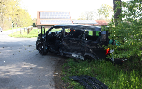 POL-COE: Dülmen, Merfeld, L600/ Reh ausgewichen, mit Lkw kollidiert - Foto: presseportal.de