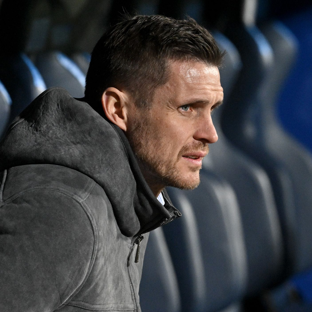 BVB-Sportdirektor Sebastian Kehl war ebenfalls von der Musiala-Verletzung geschockt. - Foto: Bernd Thissen/dpa